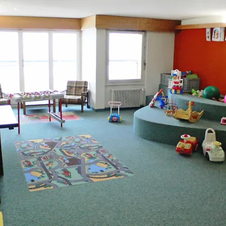 Ringstrasse - Utoring-3 By Interhome Lägenhet